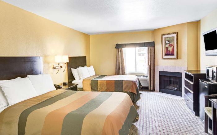 Days Inn & Suites by Wyndham Downtown Gatlinburg Parkway