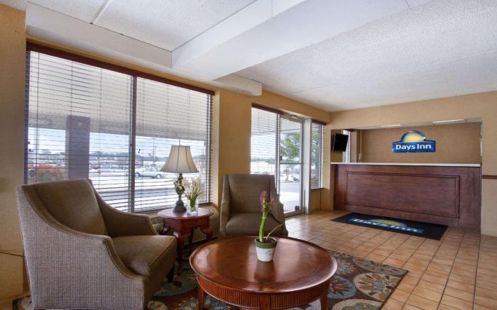 Days Inn by Wyndham Seneca