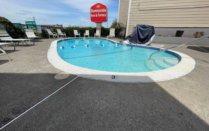Sunnyside Inn and Suites
