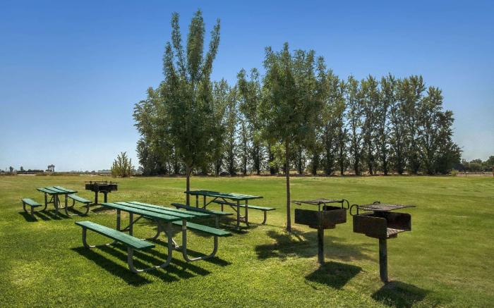 Red Lion Inn & Suites Lemoore