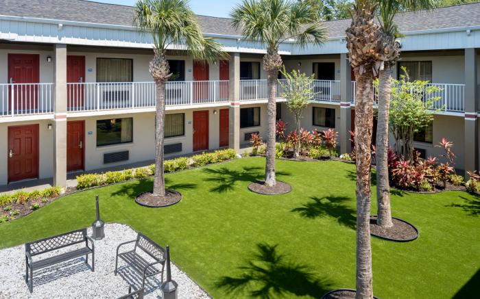 Hotel South Tampa & Suites