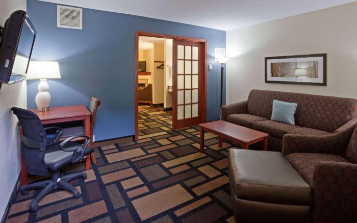 AmericInn by Wyndham Austin