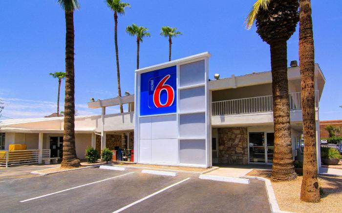 Motel 6 Scottsdale