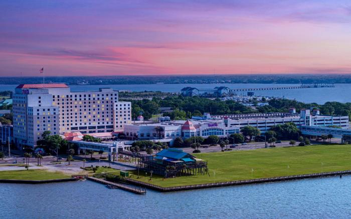 Harrah’s Gulf Coast – A Caesars Rewards Destination