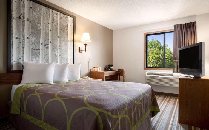 Super 8 By Wyndham Westminster Denver North