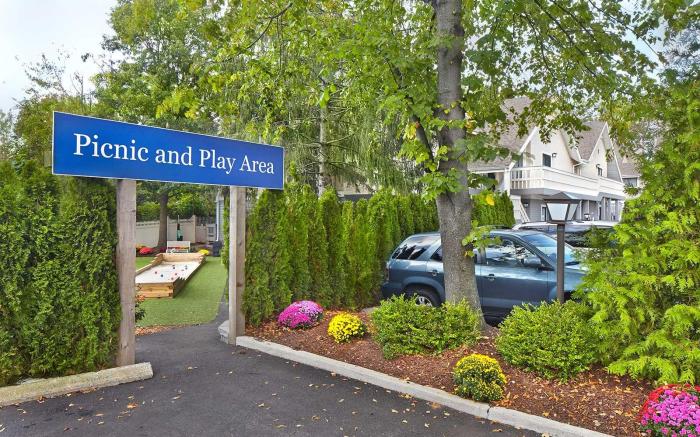 New Haven Village Suites