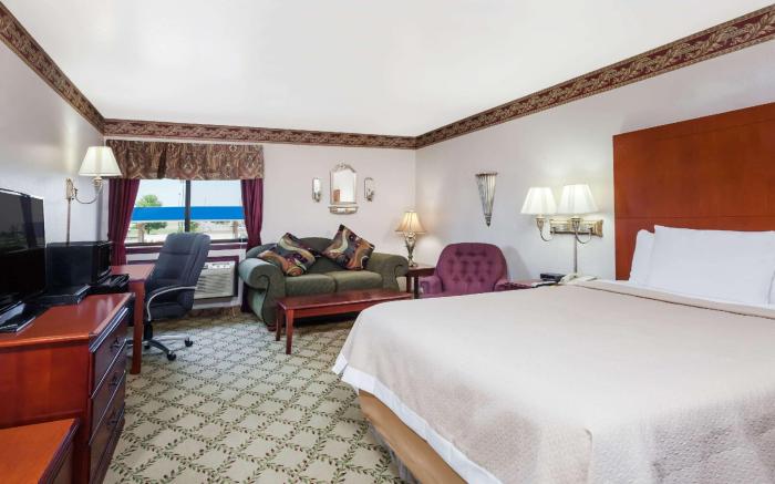 Days Inn by Wyndham Dyersburg