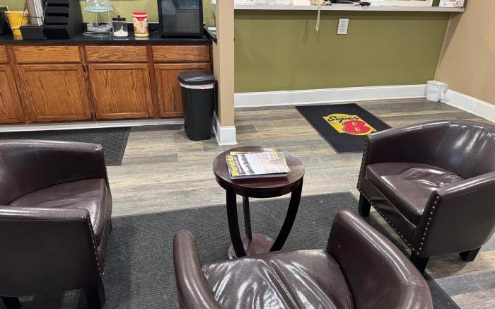 Super 8 by Wyndham Mendota I-39