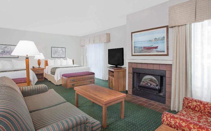 Hawthorn Extended Stay by Wyndham Green Bay