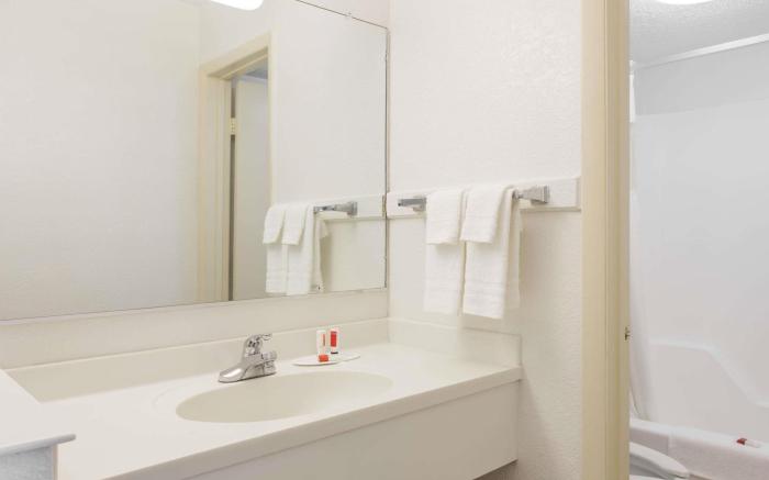 Howard Johnson by Wyndham Virginia Beach