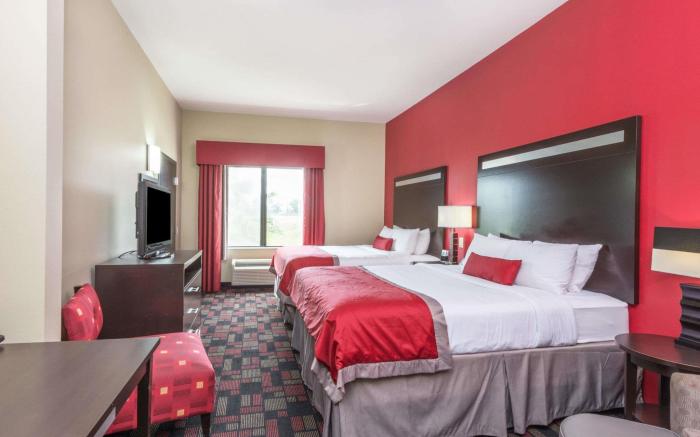 Wingate by Wyndham Lake Charles Casino Area
