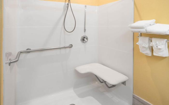 Microtel Inn & Suites by Wyndham Stockbridge/Atlanta I-75