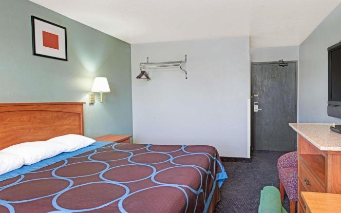 Super 8 By Wyndham Sacramento/Florin Rd