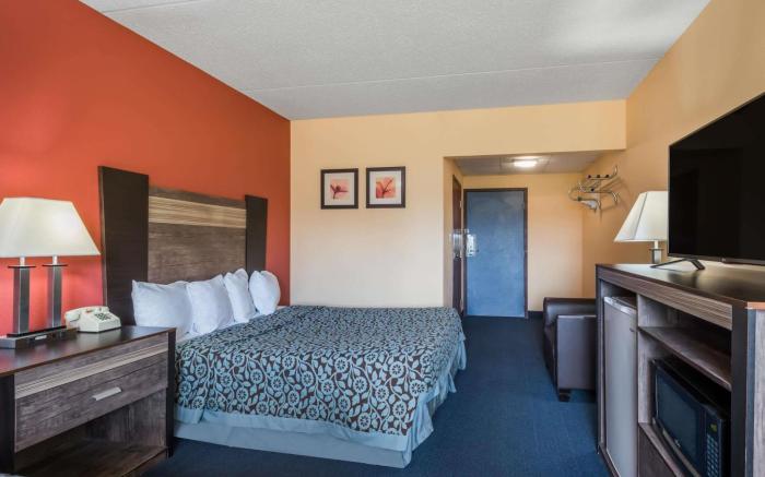Days Inn by Wyndham Carlisle North