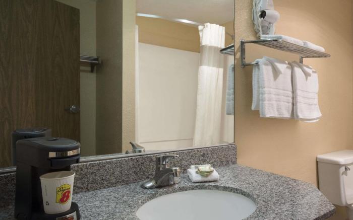 Super 8 By Wyndham Amarillo Central Tx