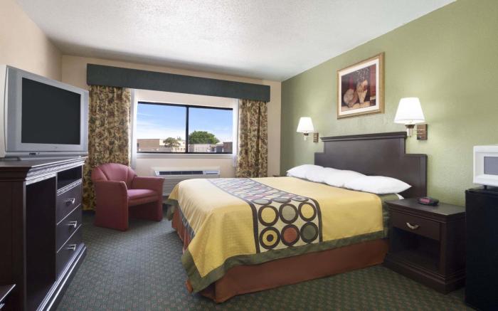 Super 8 By Wyndham Amarillo Central Tx