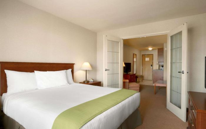 Super 8 By Wyndham Fort St. John Bc