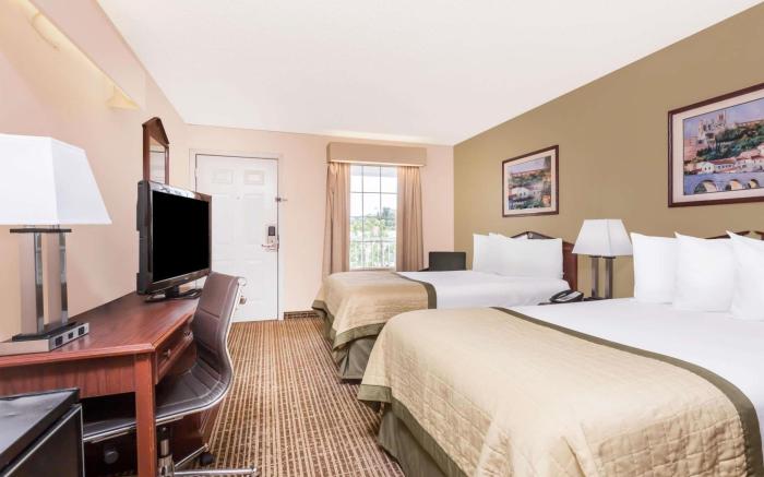 Baymont by Wyndham Albany at Albany Mall