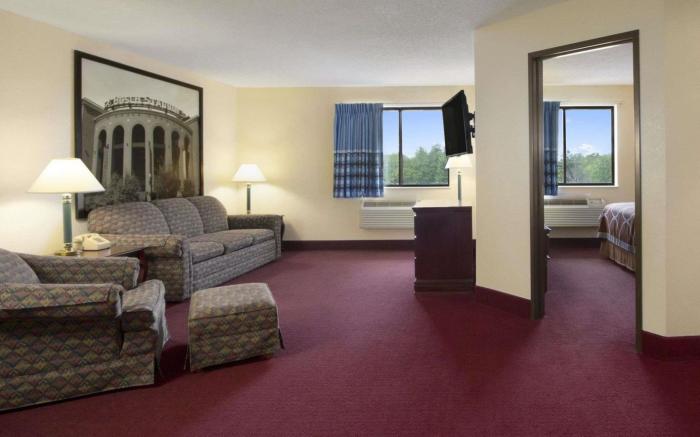 Super 8 By Wyndham Cuba