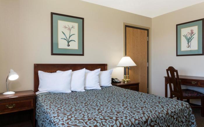 Days Inn by Wyndham Beaver