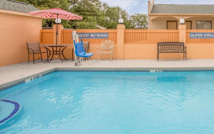 Super 8 By Wyndham Sumter