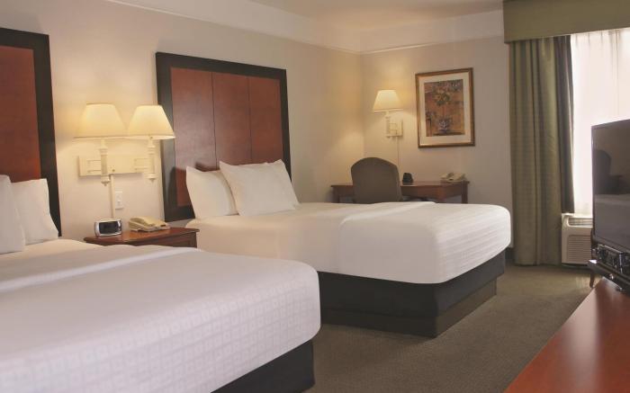 La Quinta Inn & Suites by Wyndham Visalia/Sequoia Gateway