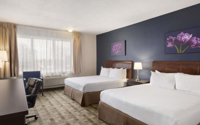 Days Inn & Conference Centre by Wyndham Montreal Airport