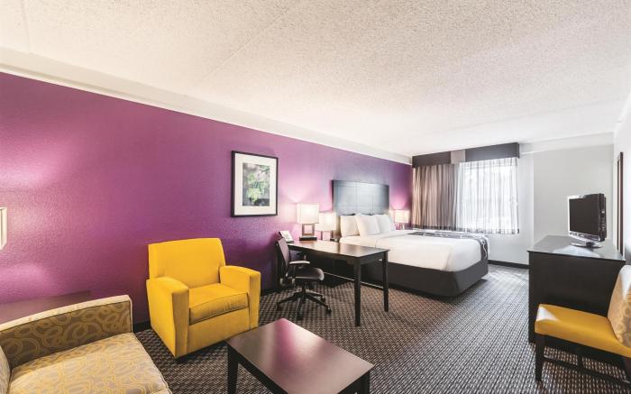 La Quinta Inn & Suites by Wyndham San Antonio Downtown
