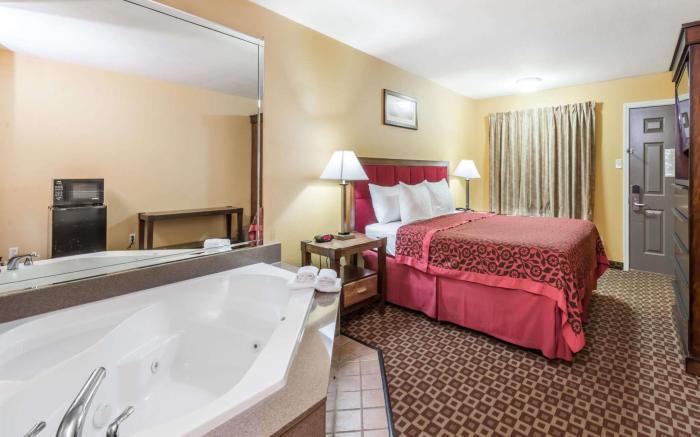 Days Inn by Wyndham Sulphur LA