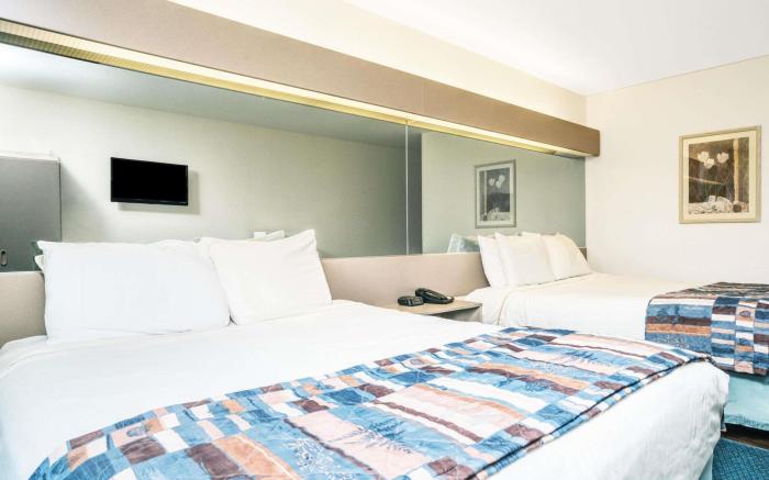 Microtel Inn & Suites by Wyndham Tomah