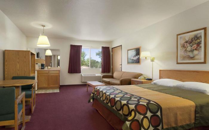 Super 8 By Wyndham Austin North/University Area