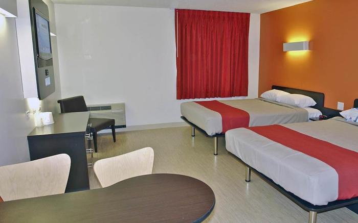 Motel 6-Kingston, ON