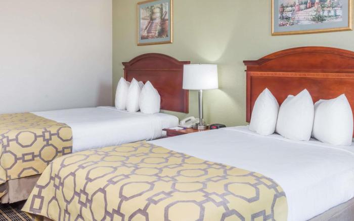 Baymont by Wyndham Clarksville Northeast