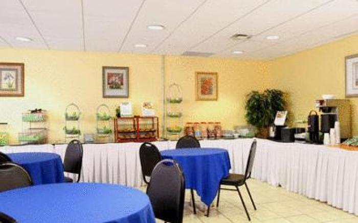 Residence & Conference Centre - Brampton