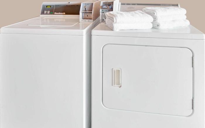 Super 8 by Wyndham Mont Belvieu/Baytown East 
