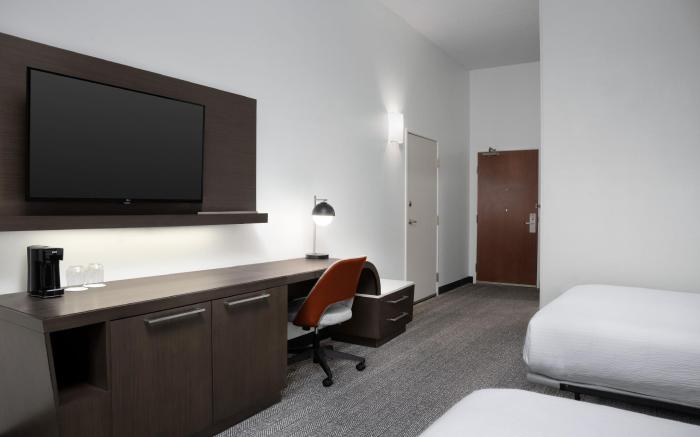 Courtyard Lakeland