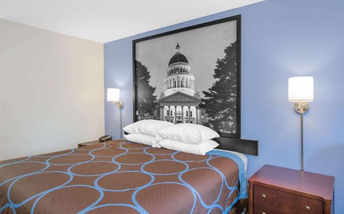 Super 8 By Wyndham Brinkley