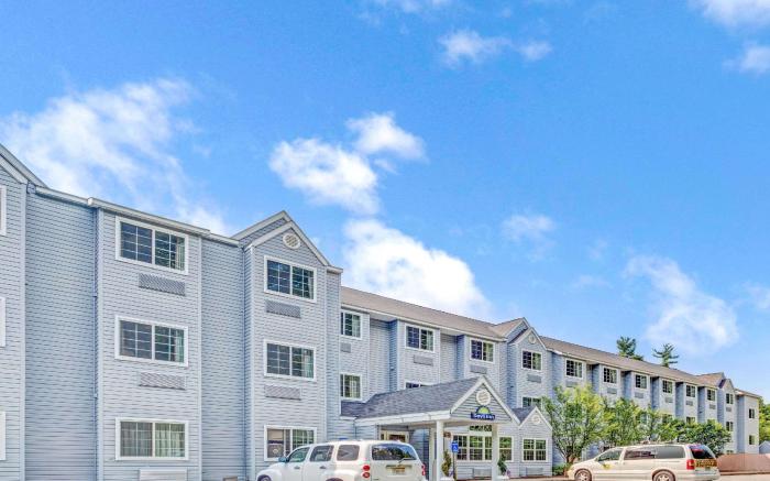 Days Inn by Wyndham Sturbridge