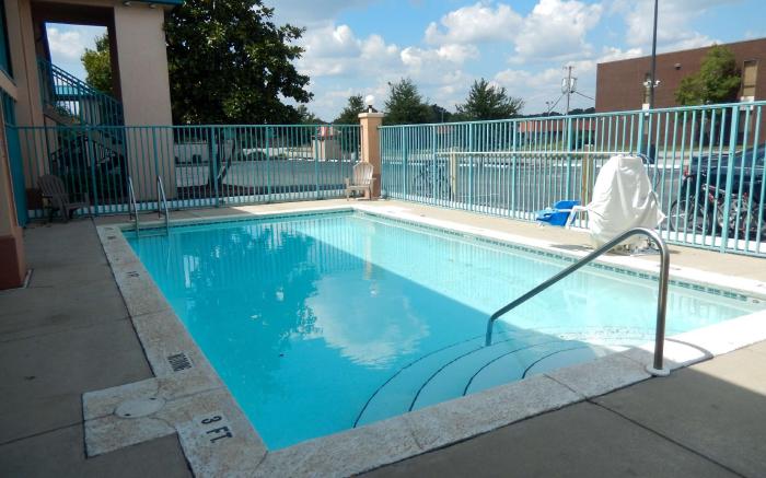 Super 8 Pensacola - N.A.S. / Corry Area