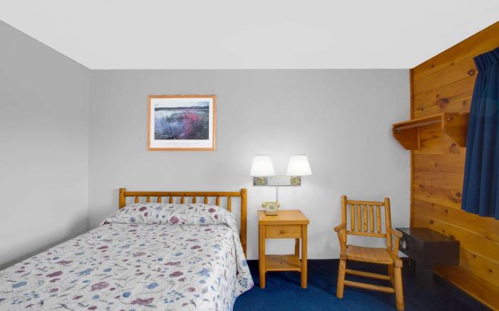 Super 8 By Wyndham Lake George/Warrensburg Area