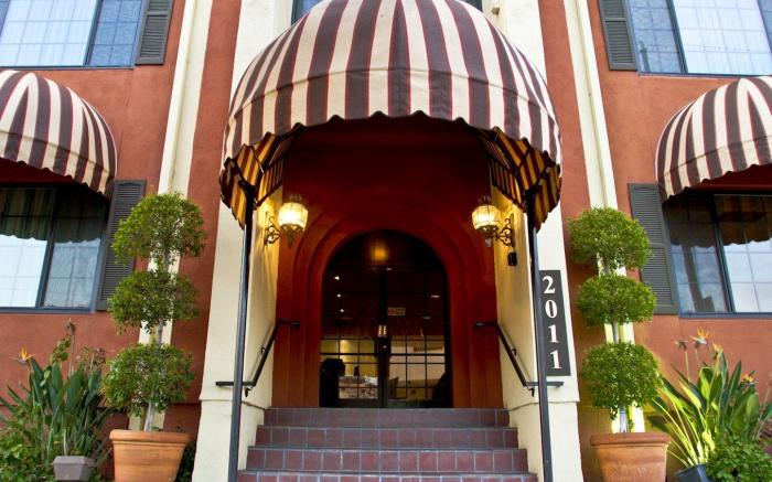 Coast Burbank Hotel
