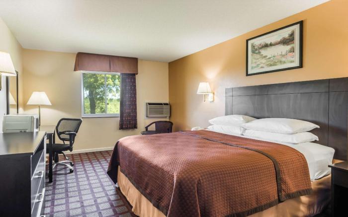 Super 8 By Wyndham Higginsville