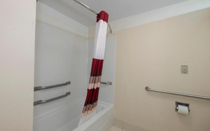 Red Roof Inn & Suites Newnan