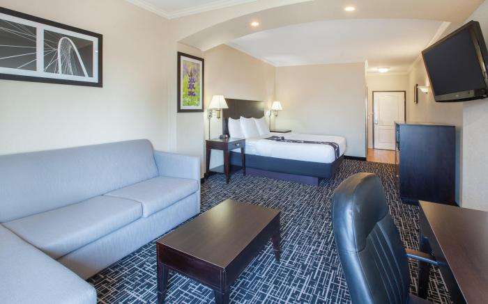 La Quinta Inn & Suites by Wyndham Garland Harbor Point