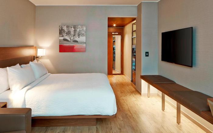 AC Hotel by Marriott Portland Downtown, OR