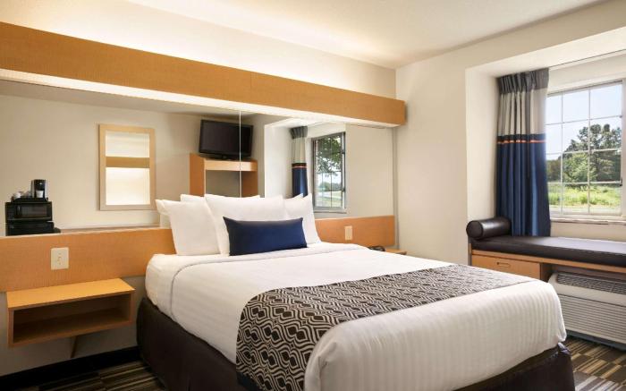 Microtel Inn & Suites by Wyndham Culpeper