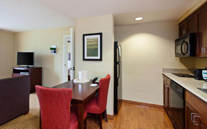 Homewood Suites by Hilton Fresno Airport/Clovis