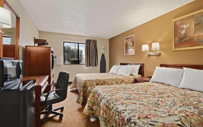 Super 8 By Wyndham Richmond Airport Va