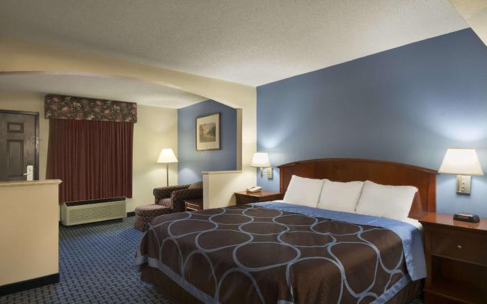 Days Inn by Wyndham Clarksville North