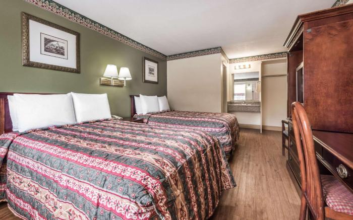 Econo Lodge Waco North I-35